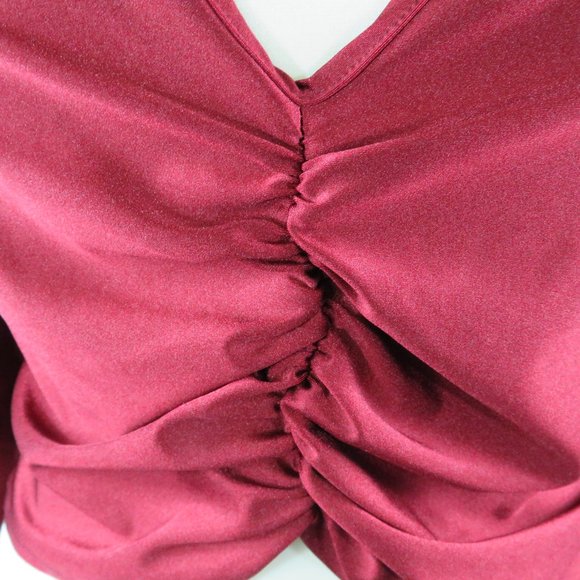 Women's Plus Red Long Sleeve Crop Top - Picture 2 of 5